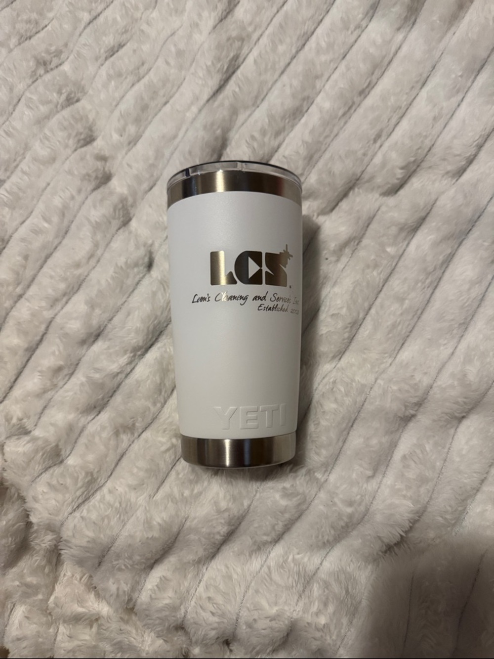 Yeti tumbler 20oz white! - Picture 4 of 4